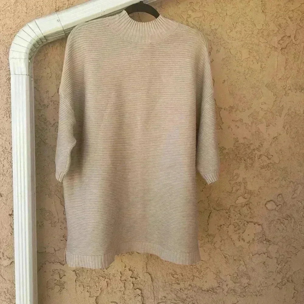 Cyrus top size 1x oversized